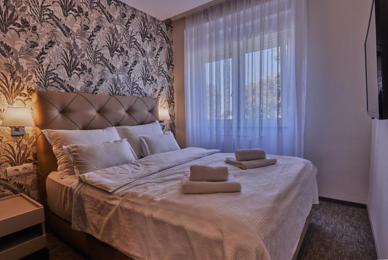 Hotel Cataleya Sabac Bagian luar foto