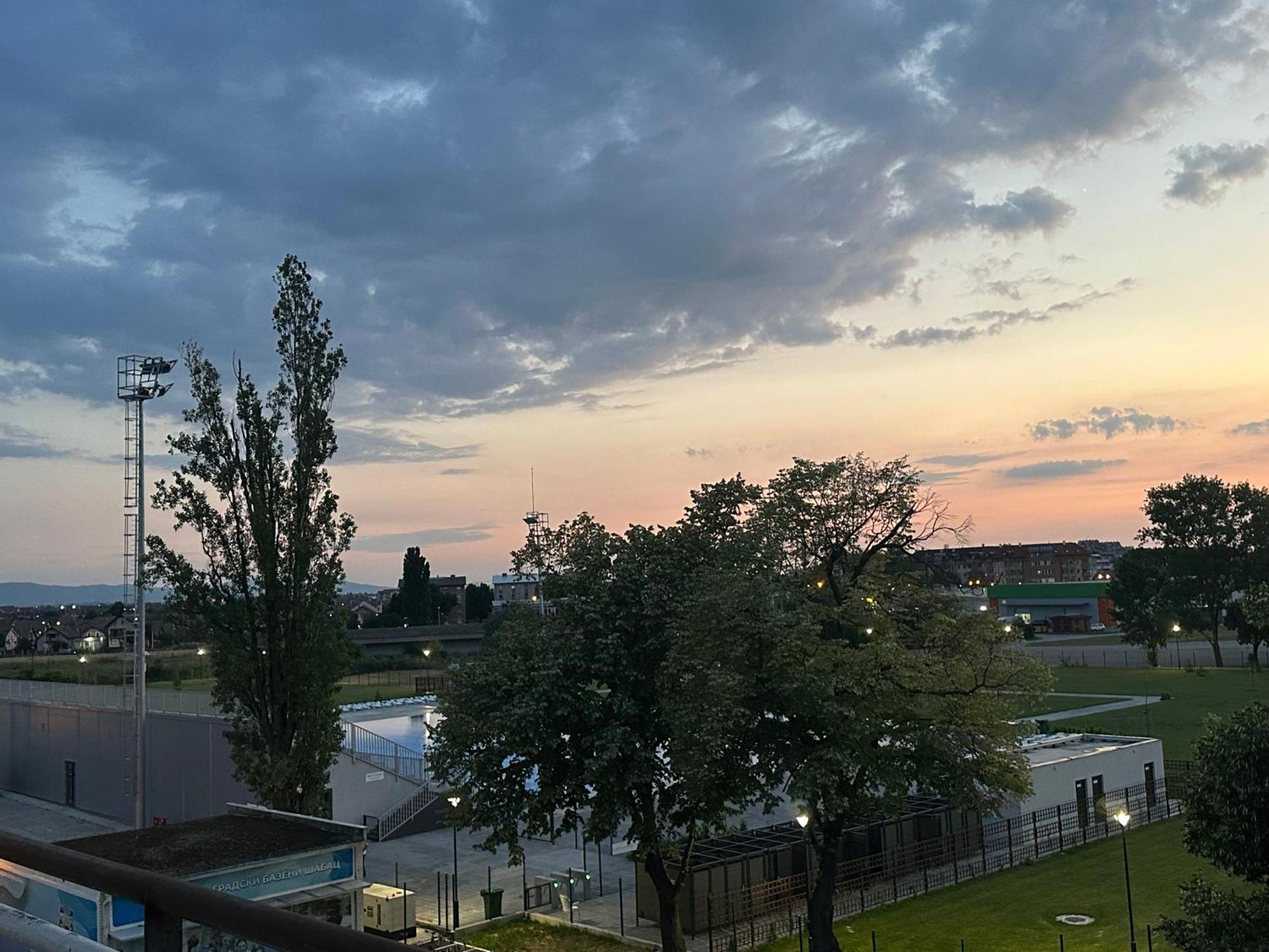 Hotel Cataleya Sabac Bagian luar foto